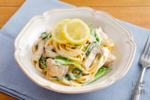 鶏肉と水菜のレモンクリームパスタ