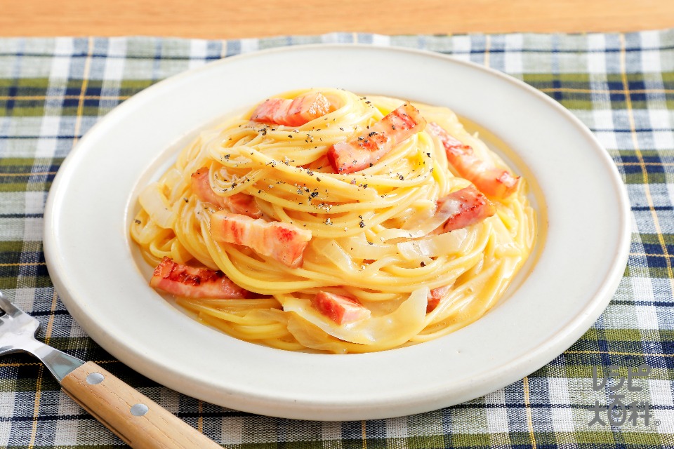 濃厚豆乳カルボナーラ(スパゲッティ+玉ねぎを使ったレシピ)