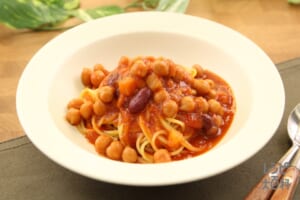 豆と野菜の完熟トマトポタージュパスタ