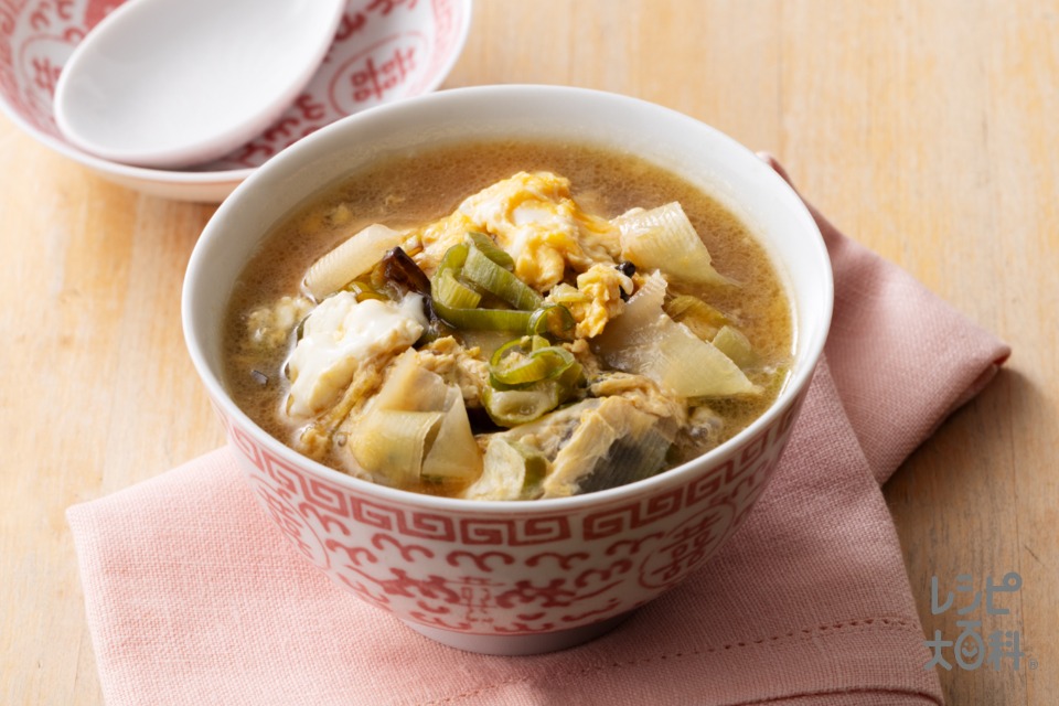 焦がしねぎと大根皮の中華スープ