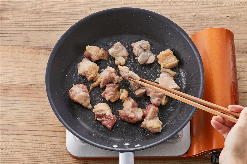 チキンクリームシチュー＜塩分控えめ＞の作り方_0_1
