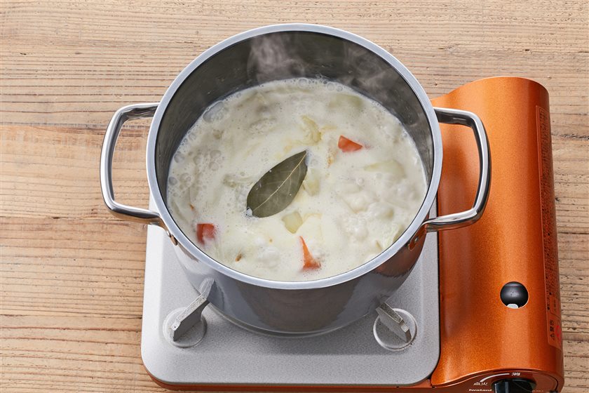 チキンクリームシチュー＜塩分控えめ＞の作り方_3_1