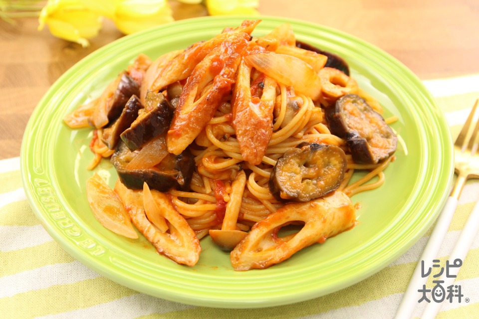 ちくわとなすのトマトソースパスタ