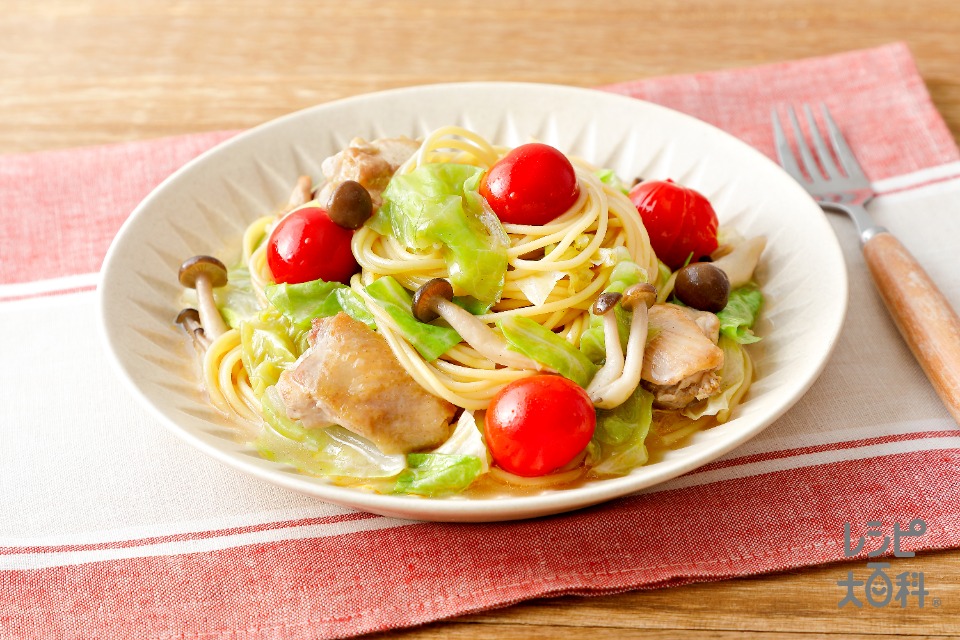 鶏肉とキャベツのペペロンチーノ(スパゲッティ+鶏もも肉を使ったレシピ)