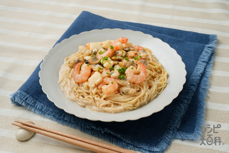 オイマヨまぜそうめん(そうめん+冷凍シーフードミックスを使ったレシピ)