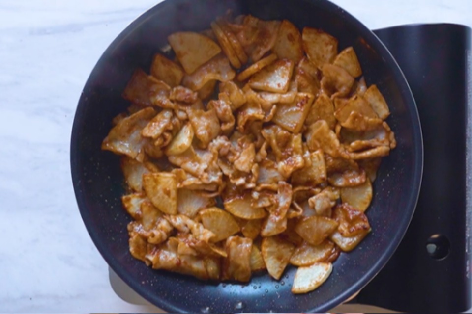 ごま担々風　豚大根炒めの作り方_3_2