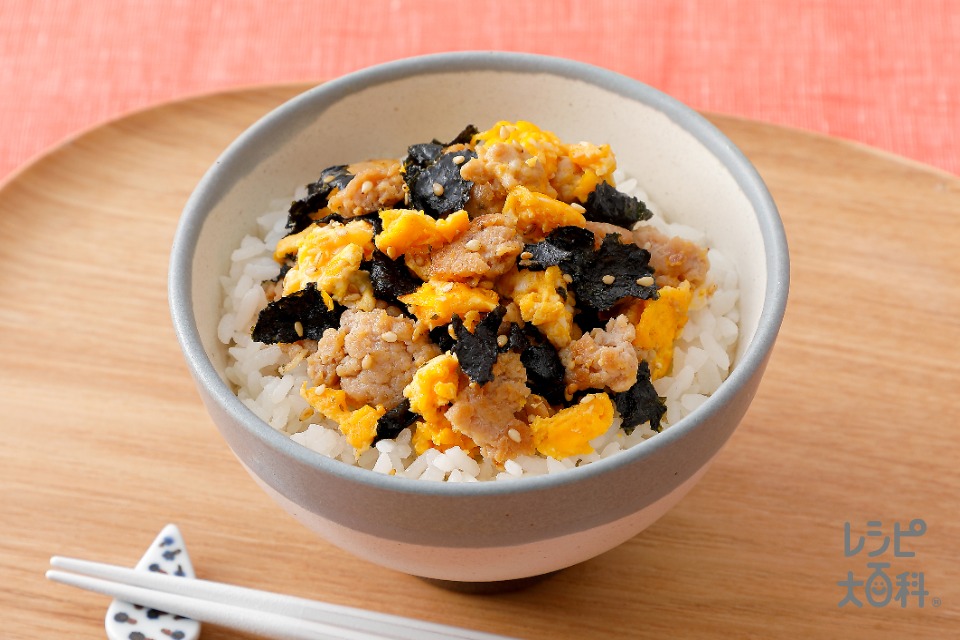 ほんだし香るのりたまそぼろ丼