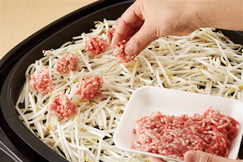 ひき肉とトマトのスパイシー蒸しの作り方_1_1