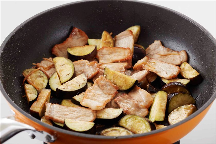 豚肉となすの炒めカレーの作り方_1_2