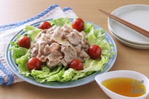 コンソメドレッシングの豚しゃぶレタス