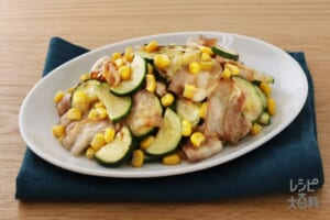 豚バラとズッキーニの香味にんにく炒め