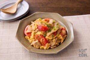 卵とトマトの牛肉だし炒め