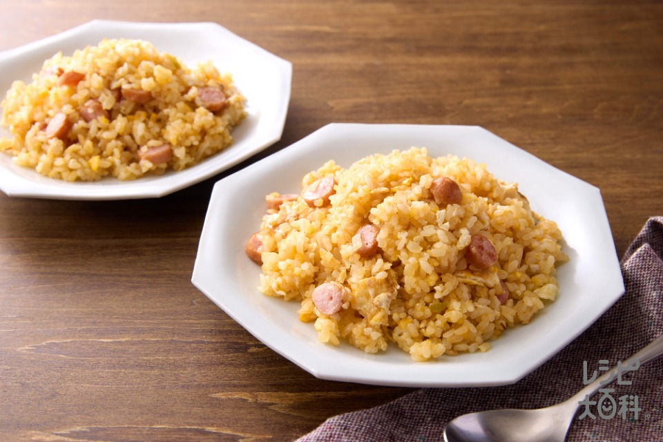 コクうま卵チャーハン(ご飯+ウインナーソーセージを使ったレシピ)