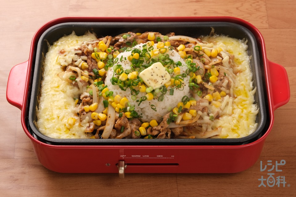 ホットプレートで☆回鍋肉ペッパーライス(ご飯+豚こま切れ肉を使ったレシピ)