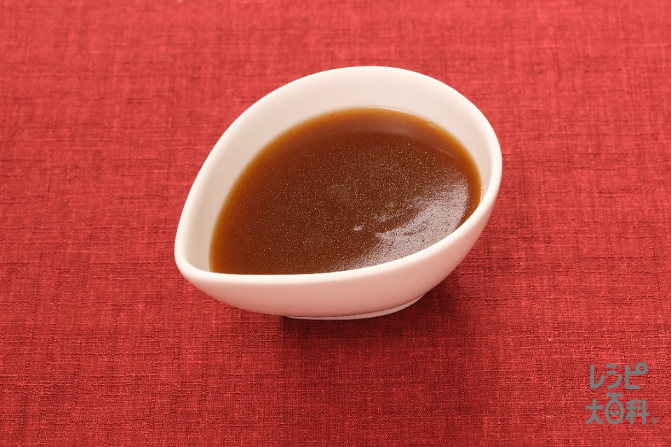 コンソメうま味ぎゅっとデミ風ソース(水+「味の素KKコンソメ」顆粒タイプを使ったレシピ)