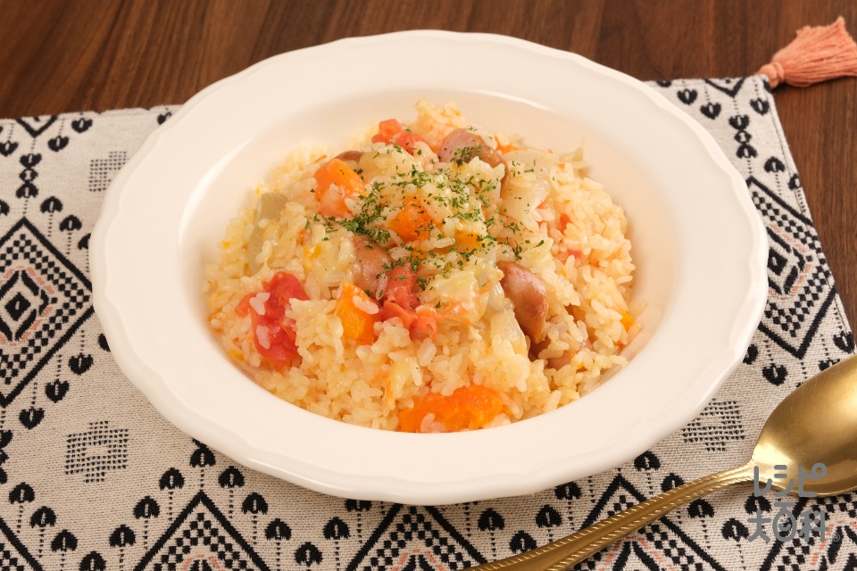 丸ごと野菜の炊き込みピラフ(米+ウインナーソーセージを使ったレシピ)