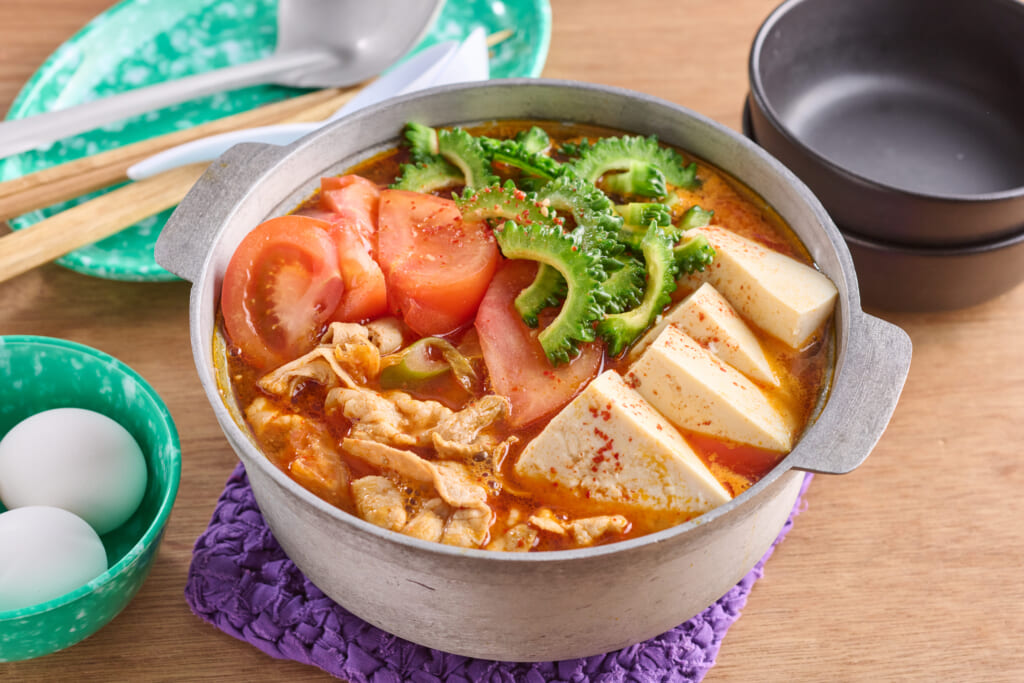 夏こそ食べたい。暑さを乗り切る夏鍋レシピ3選