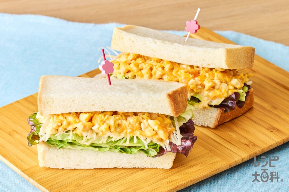 白髪ねぎが決め手！中華たまごサンド(食パン6枚切り+卵を使ったレシピ)
