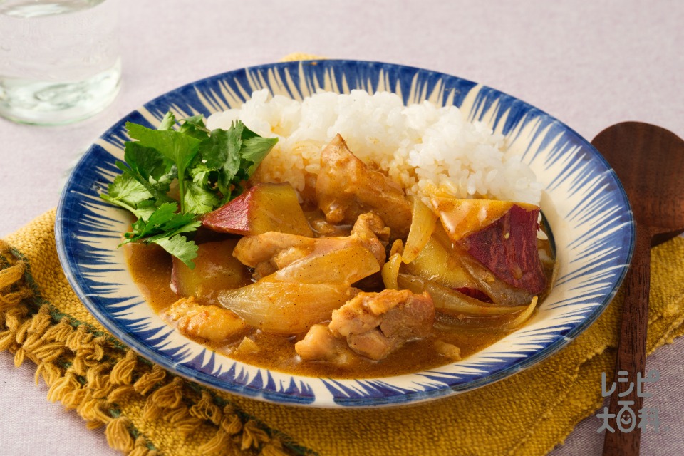 さつまいものベトナムカレー風(さつまいも+鶏もも肉を使ったレシピ)