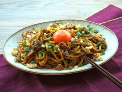 電子レンジで本格味! うま辛好きにオススメの 麻辣混ぜそばレシピ