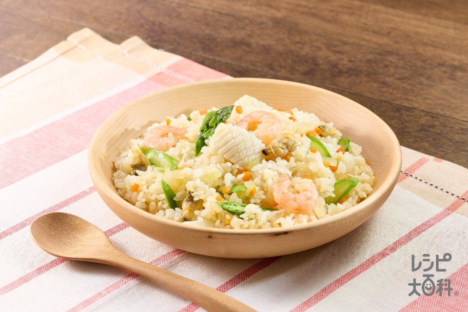 火いらず　シーフードのうま味広がるガーリックピラフ